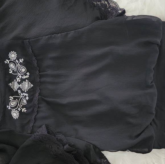 Women's Speechless Dolman Style Top, Flutter Sleeves, M, Black with Embroidery - Picture 3 of 10